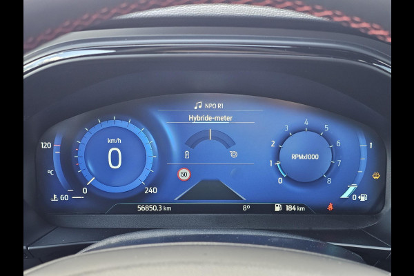 Ford FOCUS Wagon 1.0 EcoBoost Hybrid ST Line X Winterpack | Dode hoek detectie | Achteruitrijcamera | Adaptive cruise control | Digitaal display | PDC v + a etc.