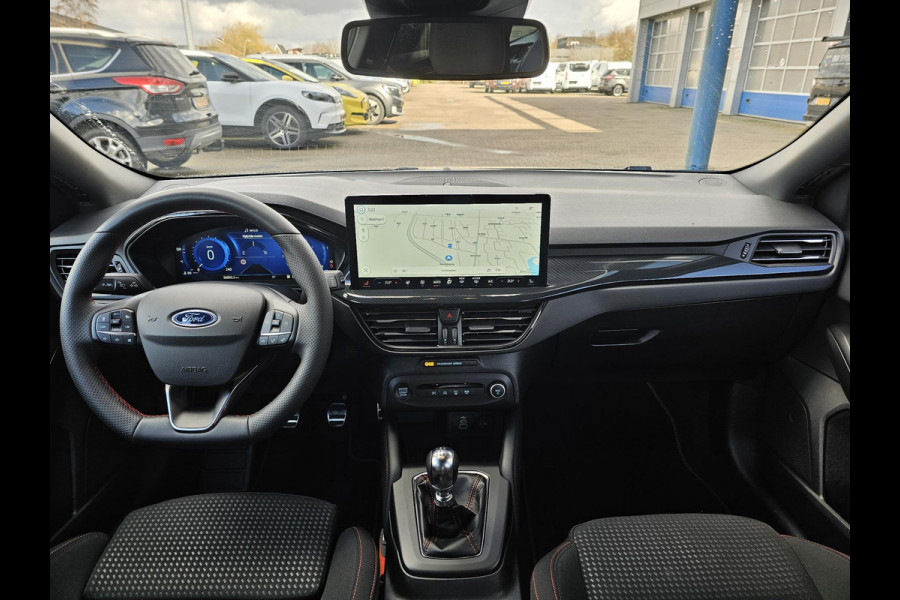 Ford FOCUS Wagon 1.0 EcoBoost Hybrid ST Line X Winterpack | Dode hoek detectie | Achteruitrijcamera | Adaptive cruise control | Digitaal display | PDC v + a etc.