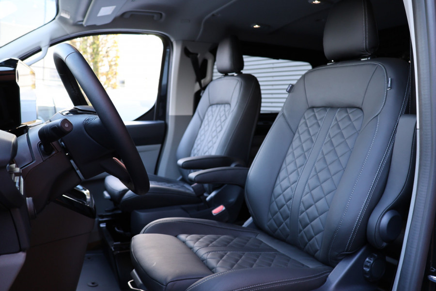 Ford Transit Custom 300 2.0 TDCI L2H1 Limited DC | Dubbel Cabine | Elec schuifdeuren | ACC | Blind Spot | 360 Camera | CarPlay | Navigatie | Stoelverwarming | 5-Zitter | BPM Vrij