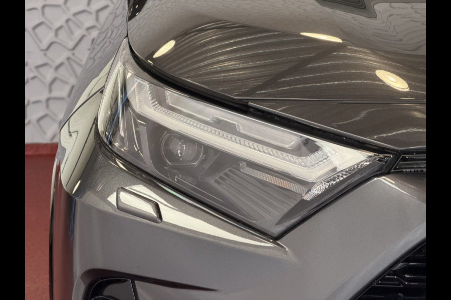 Toyota RAV4 2.5 Hybrid LED LEER CAMERA JBL ELEK.KLEP NAVI CAMERA 18''LMV ADAP.CRUISE ELEK.STOEL STUUR STOELVERW ✅2025✅ ✅ Top Auto's Wijchen , Al 30 Jaar verkoop van Toyota , Type's Launch / Executive / Dynamic / First Edition / Business / Zowel Phev / Hev / Benzine / met fabrieksgarantie ✅
