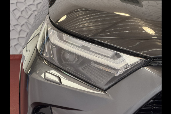 Toyota RAV4 2.5 Hybrid LED LEER CAMERA JBL ELEK.KLEP NAVI CAMERA 18''LMV ADAP.CRUISE ELEK.STOEL STUUR STOELVERW ✅2025✅ ✅ Top Auto's Wijchen , Al 30 Jaar verkoop van Toyota , Type's Launch / Executive / Dynamic / First Edition / Business / Zowel Phev / Hev / Benzine / met fabrieksgarantie ✅