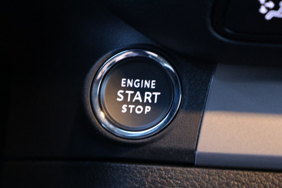 Peugeot Expert 2.0 BlueHDi 180 L3 DC | Dubbel Cabine | LED | CarPlay | Camera | Navigatie | AV EDITION | L+R Schuifdeur | Stuur- en stoelverwarming | DAB | 5-Zitter | BPM Vrij