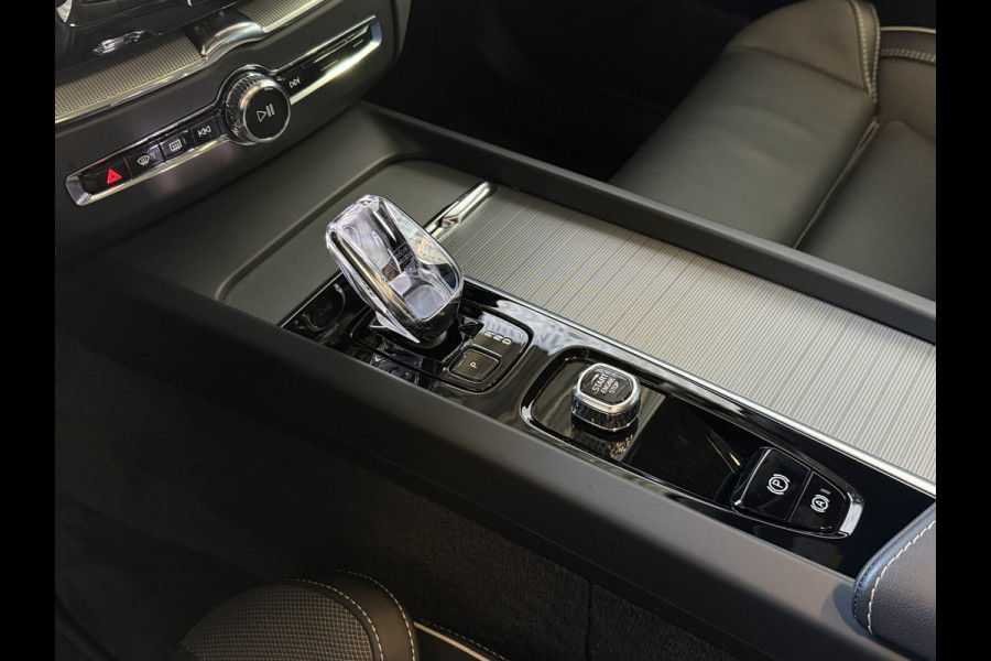 Volvo XC60 2.0 T8 455PK AWD BLACK EDITION HARMAN KARDON 360.CAM ELEK.TREKHAAK LEER SCHUIFDAK PHEV Plug in Hybrid ✅ Top Auto's Wijchen ,  Altijd een Ruim aanbod van Volvo's i  BUSINESS / CORE / BRIGHT / DARK / ULTRA DARK / PLUS DARK / BLACK EDITION  / ESSENTIAL / T6 / T8 ✅