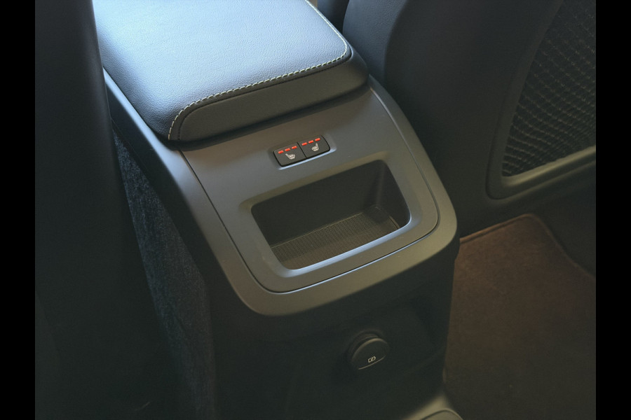 Volvo XC60 2.0 T8 455PK AWD BLACK EDITION HARMAN KARDON 360.CAM ELEK.TREKHAAK LEER SCHUIFDAK PHEV Plug in Hybrid ✅ Top Auto's Wijchen ,  Altijd een Ruim aanbod van Volvo's i  BUSINESS / CORE / BRIGHT / DARK / ULTRA DARK / PLUS DARK / BLACK EDITION  / ESSENTIAL / T6 / T8 ✅