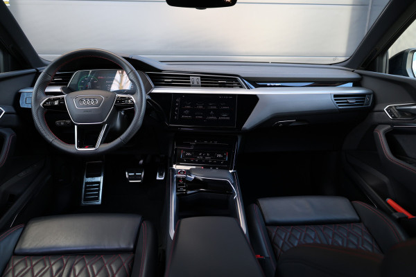 Audi Q8 e-tron S quattro SQ8 115 kWh | BTW | NAP | PANO | B&O | 360 | RS ZETELS | MATRIX | LUCHTVERING | MEMORY | KEYLESS |