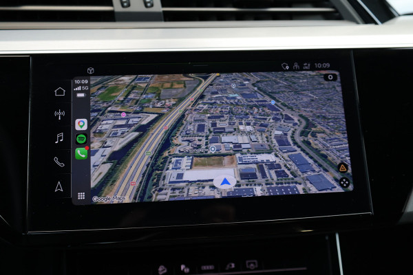 Audi Q8 e-tron S quattro SQ8 115 kWh | BTW | NAP | PANO | B&O | 360 | RS ZETELS | MATRIX | LUCHTVERING | MEMORY | KEYLESS |