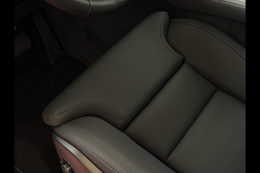 Volvo XC90 2.0 T8 456 PK 12/25 Bowers & Wilkins LUCHTVERING 12/25 AWD 7P ULTRA DARK SCHUIFDAK ELEK.TREKHAAK SCHUIFDAK 21''LMV STOEL/STUUR.V PANORAMA STANDKACHEL HEADUP PHEV ✅Top Auto's Wijchen✅ 170 Nieuwe en bijna nieuwe Auto's met : Benzine /  PHEV / Plug in hybrid / Hybrid / Mild hybrid / HEV / Keuze uit Plus / /Ultra/ Bright / Dark / Black Edition /