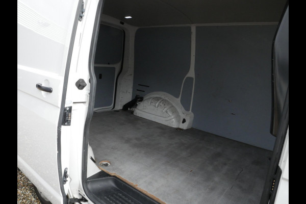 Volkswagen Transporter 2.0 TDI 110PK, L1H1, Airco