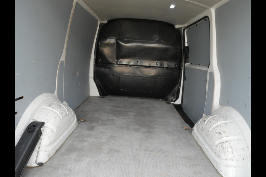 Volkswagen Transporter 2.0 TDI 110PK, L1H1, Airco