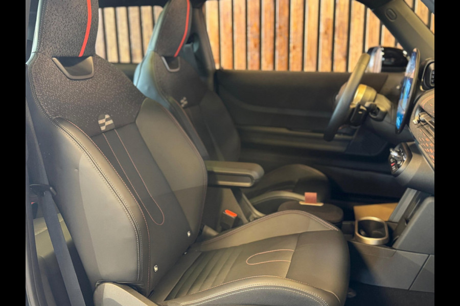 MINI Mini 1.5 Cooper C Classic M / JCW /Pano / Camera / HUD / Stoel/Stuur verwarming / Sfeerverlichting