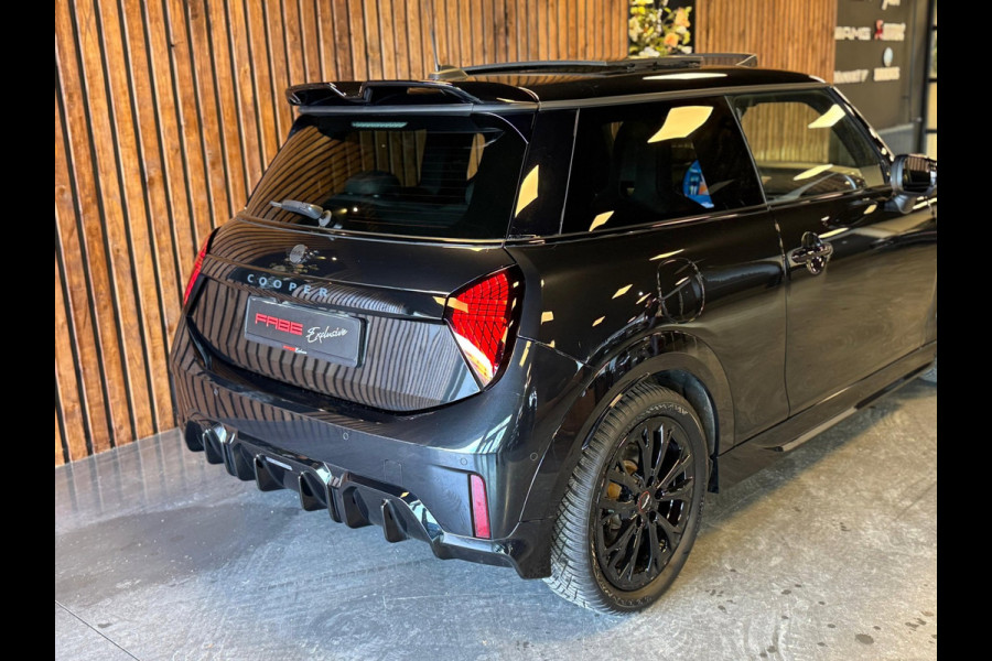 MINI Mini 1.5 Cooper C Classic M / JCW /Pano / Camera / HUD / Stoel/Stuur verwarming / Sfeerverlichting