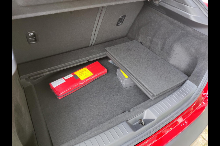 Mazda CX-30 2.0 e-SkyActiv-G Comfort Automaat | TREKHAAK | APPLE CARPLAY | CAMERA |