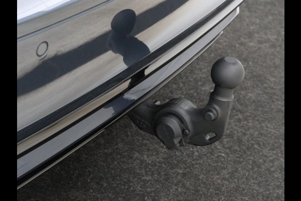 Volvo S60 2.0 Recharge T8 AWD R-Design | Panoramadak | Stoelventilatie | Head-Up | Leder | 360 Camera | Massage | Adaptive cruise | Trekhaak | Achterbankverwarming | Carplay | Harman/Kardon | PHEV | Plug In