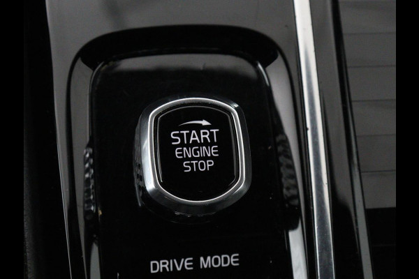 Volvo S60 2.0 Recharge T8 AWD R-Design | Panoramadak | Stoelventilatie | Head-Up | Leder | 360 Camera | Massage | Adaptive cruise | Trekhaak | Achterbankverwarming | Carplay | Harman/Kardon | PHEV | Plug In