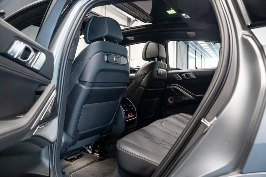 BMW X6 M60i xDrive *M-Sport Pro / Bowers & Wilkins / Massage / Panorama / Soft-Close*
