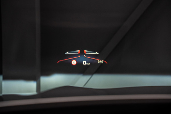 BMW X6 M60i xDrive *M-Sport Pro / Bowers & Wilkins / Massage / Panorama / Soft-Close*