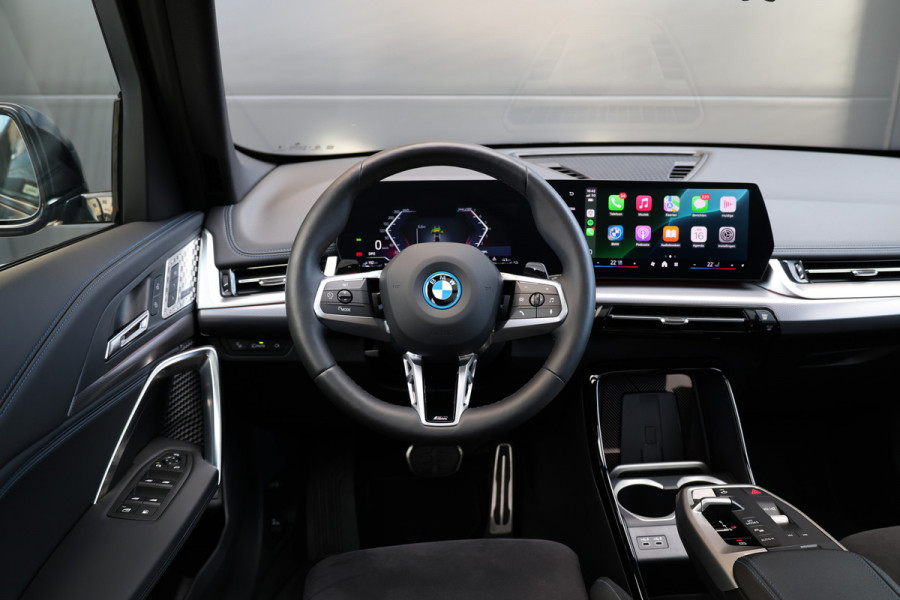 BMW X1 xDrive30e | M-SPORT | NAP! | PANO | H/K AUDIO | HUD | MEMORY | 20'' | KEYLESS | LED ADAPTIEF |