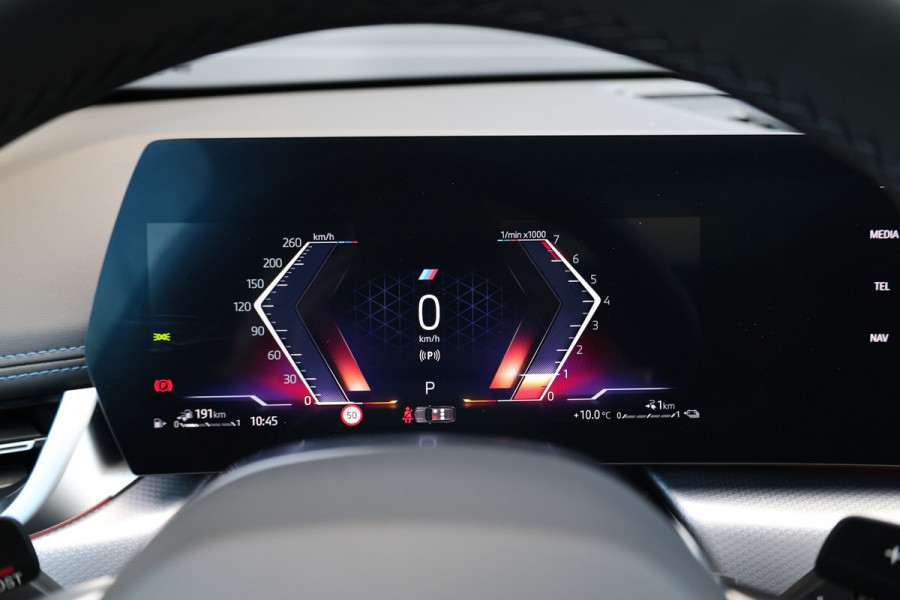 BMW X1 xDrive30e | M-SPORT | NAP! | PANO | H/K AUDIO | HUD | MEMORY | 20'' | KEYLESS | LED ADAPTIEF |