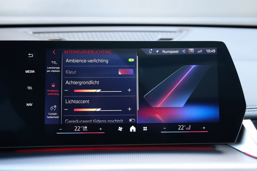 BMW X1 xDrive30e | M-SPORT | NAP! | PANO | H/K AUDIO | HUD | MEMORY | 20'' | KEYLESS | LED ADAPTIEF |