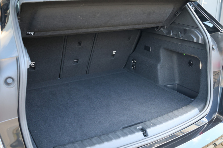 BMW X1 xDrive30e | M-SPORT | NAP! | PANO | H/K AUDIO | HUD | MEMORY | 20'' | KEYLESS | LED ADAPTIEF |