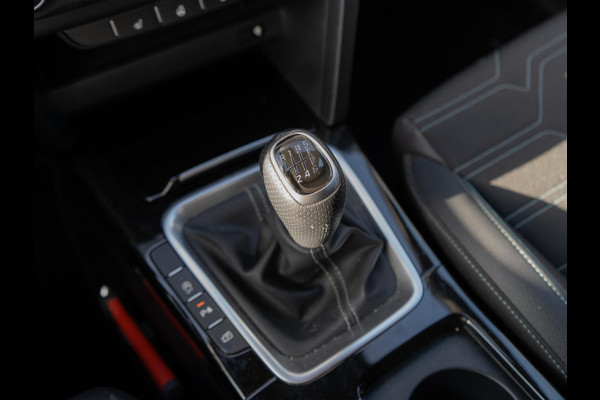 Kia Ceed Sportswagon 1.0 T-GDi Design Edition l Navigatie l Stoel en stuurwielverwarming l EL. kofferklep l JBL premium Sound