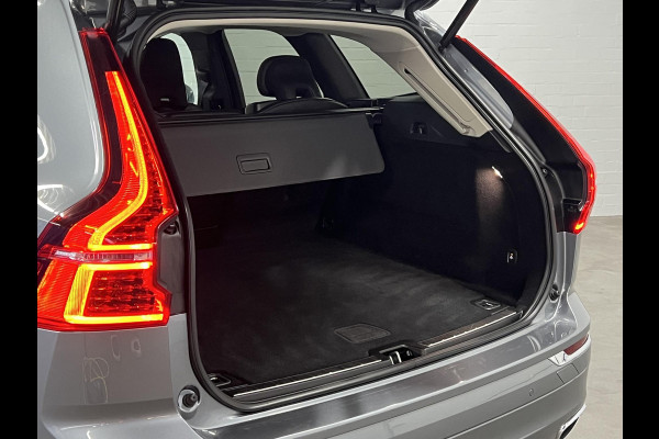 Volvo XC60 2.0 T8 Twin Engine AWD Momentum Pro Trekhaak | Massage | Stoelventilatie | Open dak | Stoelverwarming | Achteruitrij camera | Memory | Carplay | Leder