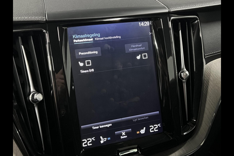 Volvo XC60 2.0 T8 Twin Engine AWD Momentum Pro Trekhaak | Massage | Stoelventilatie | Open dak | Stoelverwarming | Achteruitrij camera | Memory | Carplay | Leder