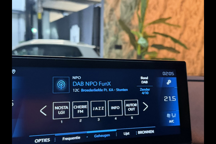 Peugeot 5008 1.2 PureTech Allure Pack Business 7P. Garantie 360 Camera Carplay Keyless Cruise Navi Clima Lane Led Dab Rijklaar