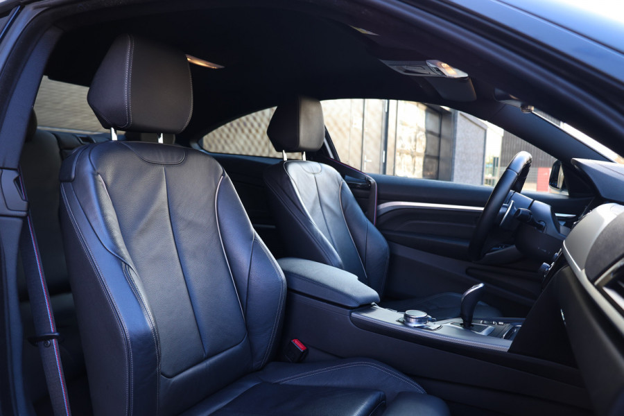 BMW 4 Serie Coupé 420i High Executive | M-SPORT | NAP | HUD | ADAPTIVE LED | LEDER | HIFI AUDIO |