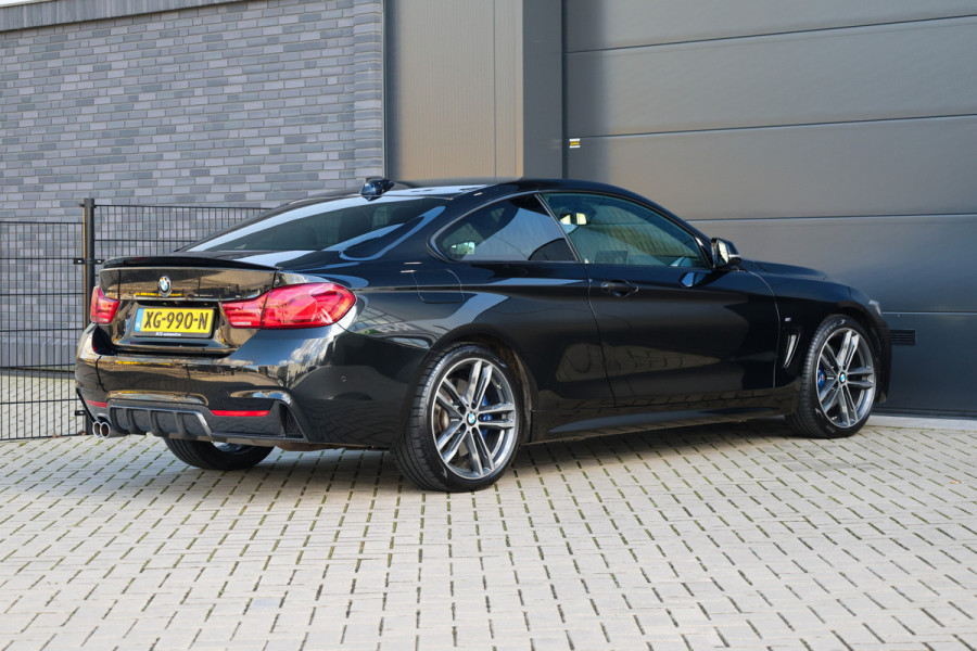 BMW 4 Serie Coupé 420i High Executive | M-SPORT | NAP | HUD | ADAPTIVE LED | LEDER | HIFI AUDIO |
