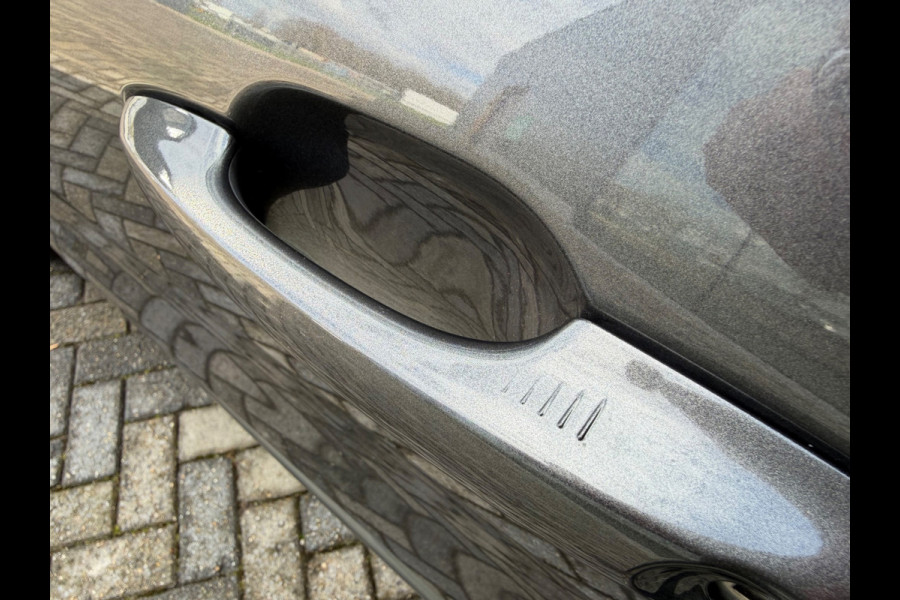 Ford Kuga 2.5 PHEV ST-Line X, 1e eigenaar, NAP, Driver Assistance + Winter Pack