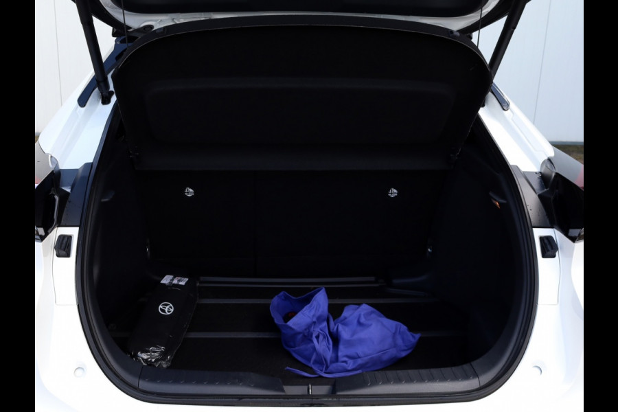 Toyota C-HR 2.0 Hybrid 200 Dynamic | Stuurverwarming | Trekhaak | El. Achter