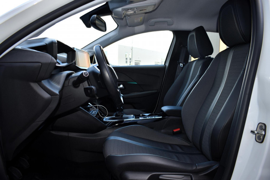 Peugeot 208 1.2 PureTech 100PK Allure Pack | Carplay | Camera | Adapt. Cruise | 3D Dash | Stoelverw. | Incl. garantie