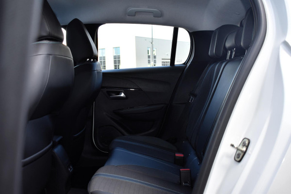 Peugeot 208 1.2 PureTech 100PK Allure Pack | Carplay | Camera | Adapt. Cruise | 3D Dash | Stoelverw. | Incl. garantie