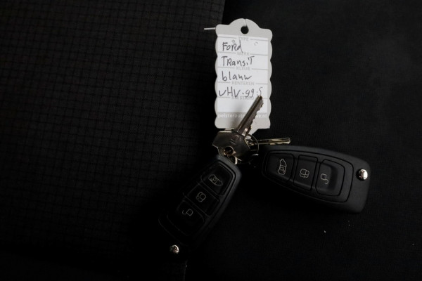 Ford Transit 350 2.0 TDCI 130pk E6 Bakwagen met achterdeuren 2 Persoons 12-2020