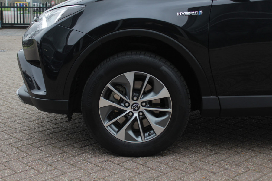 Toyota RAV4 2.5 Hybrid Dynamic / Camera / Navigatie / Cruise Control / 2e Eigenaar / Compleet dealer onderhouden