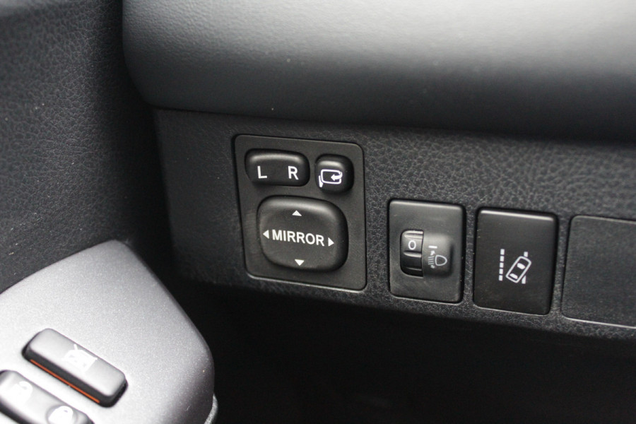 Toyota RAV4 2.5 Hybrid Dynamic / Camera / Navigatie / Cruise Control / 2e Eigenaar / Compleet dealer onderhouden