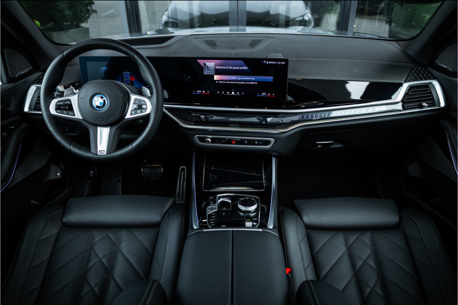 BMW X5 xDrive50e - M Sport | Panorama | H&K | Luchtvering | Memory