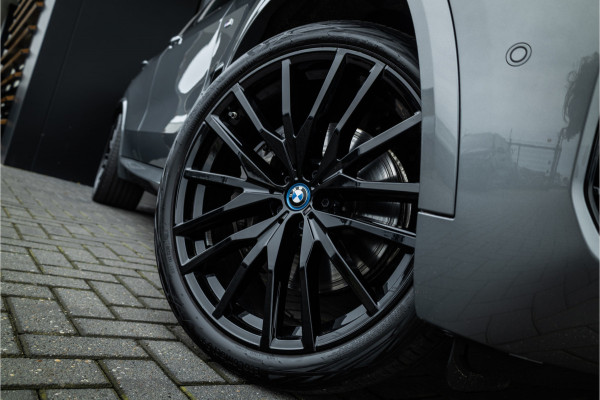 BMW X5 xDrive50e - M Sport | Panorama | H&K | Luchtvering | Memory
