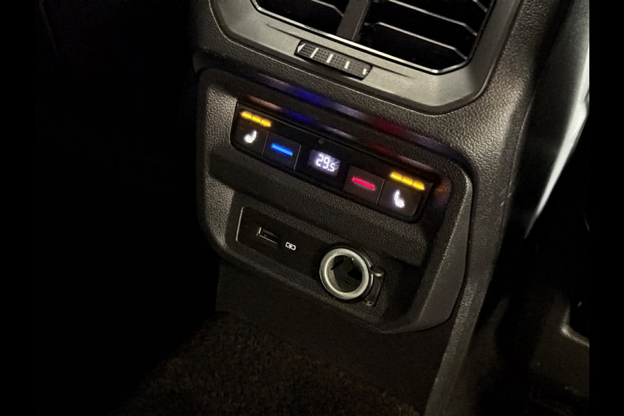 Volkswagen Tiguan 2.0 TSI 4Motion Highline Business R | Pano | Stoelverwarming | Carplay |Camera