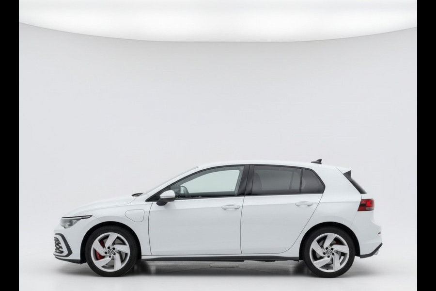 Volkswagen Golf GTE 245PK HYBRID SPORT CARPLAY/ACC/SFEERVERL/STUURVERW.