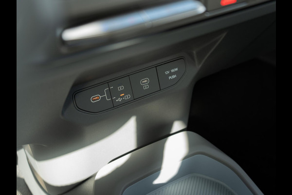 Kia EV3 Air 58.3 kWh | Trekhaak | IN NIEUWSTAAT | Navigatie |