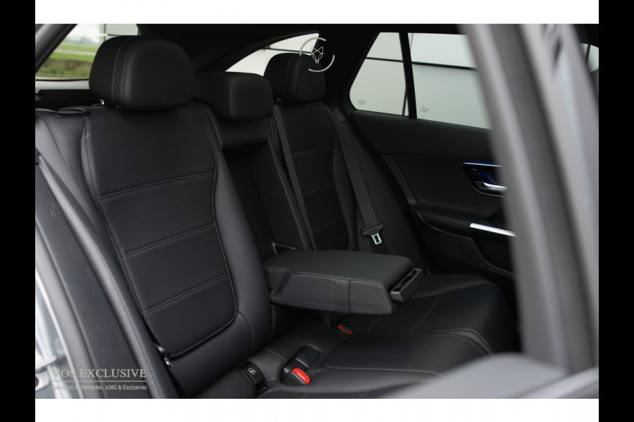 Mercedes-Benz C-Klasse Estate 300 AMG Night Massage|ACC|Keyless|Pano|360|Soundsysteem|LED|19"|New Service