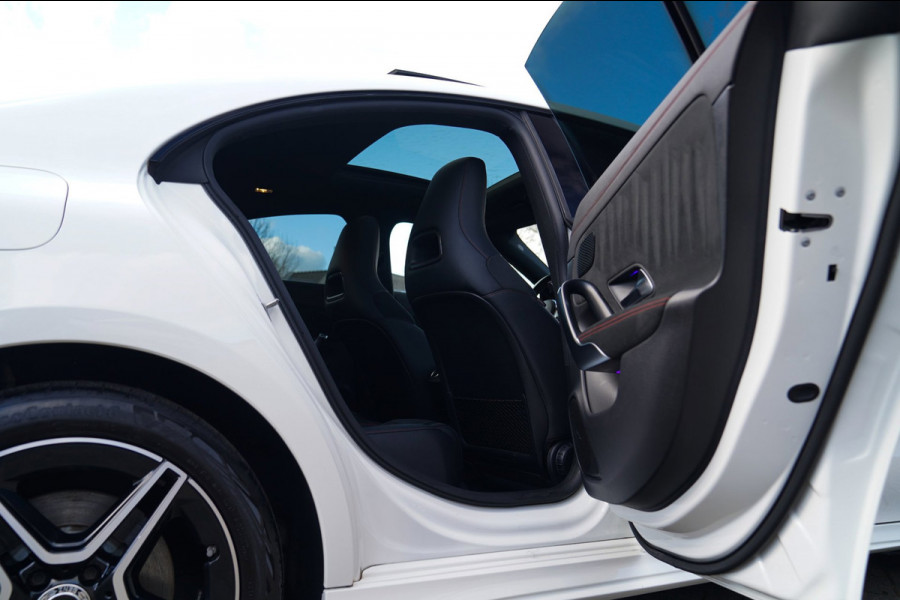Mercedes-Benz CLA-Klasse 250 e Business Solution AMG Limited | Panorama | Sfeerverlichting LED | Camera | Leder/Alcantara | Trekha