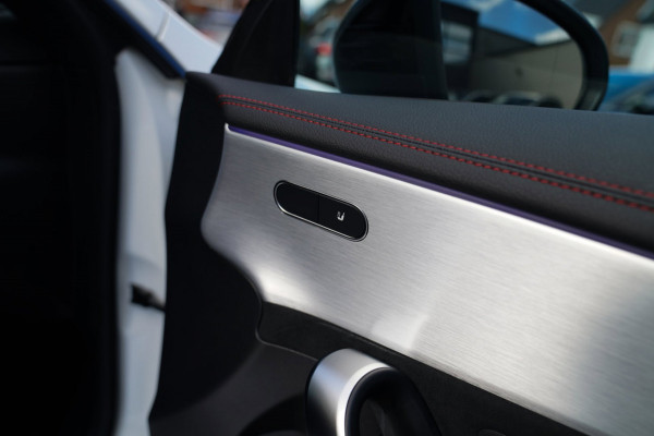 Mercedes-Benz CLA-Klasse 250 e Business Solution AMG Limited | Panorama | Sfeerverlichting LED | Camera | Leder/Alcantara | Trekha