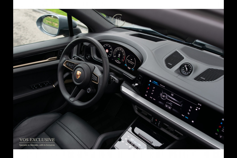 Porsche Cayenne 3.0 E-Hybrid SportDesign|Passenger Display|21''|Luchtvering|HUD|ACC|Bose|18-voudig|Pano|Stoelkoeling