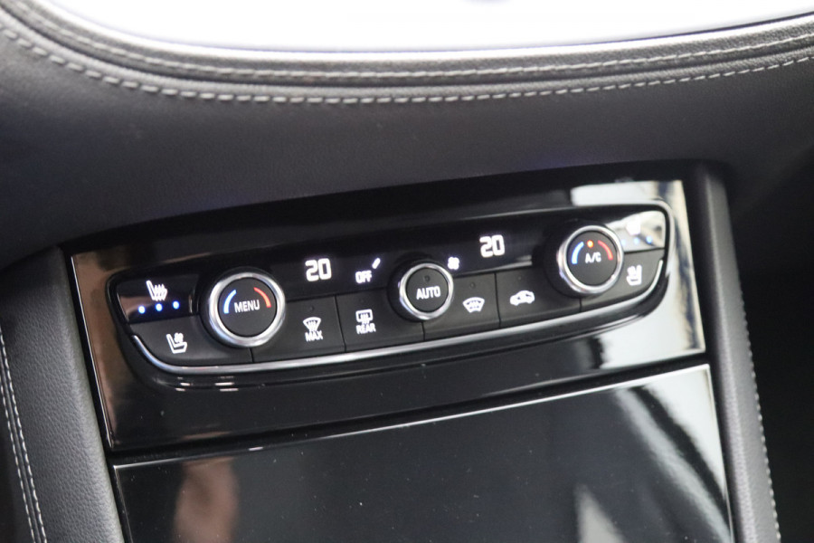 Opel Grandland X 1.6 Turbo Hybrid4 300 PK Ultimate, Trekhaak, 360 Camera, Leder, Stoelkoeling & Verwarming, 19" LM,