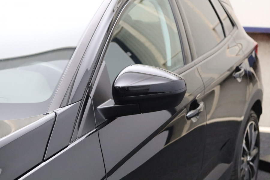 Opel Grandland X 1.6 Turbo Hybrid4 300 PK Ultimate, Trekhaak, 360 Camera, Leder, Stoelkoeling & Verwarming, 19" LM,