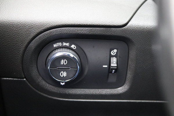 Opel Grandland X 1.6 Turbo Hybrid4 300 PK Ultimate, Trekhaak, 360 Camera, Leder, Stoelkoeling & Verwarming, 19" LM,