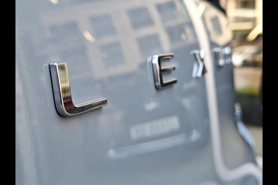 Lexus LBX 1.5 Hybrid Emotion Tech Pack | Leer, Elektrische achterklep, Keyless, Stoel + Stuurverwarming, 18 inch, Privacy glass